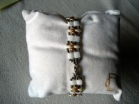 Pulsera con duos, tilas y rocallas de cristal y vidrio técnica de enfilado